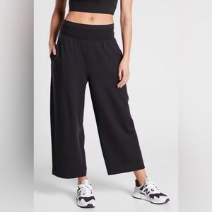 Athleta Free Flow Culotte